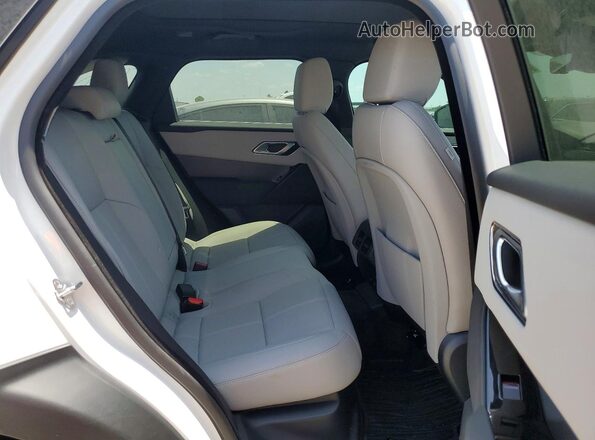 SALYJ2EX3TA815611 2026 LAND ROVER RANGE White Vista interior trasera