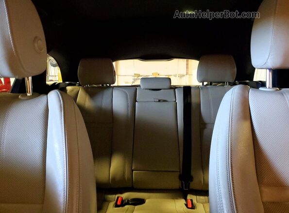 SALYL2EX4KA207072 2019 LAND ROVER RANGE Gray Widok tylnych siedzeń
