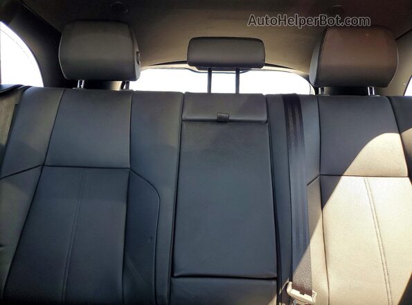 SALYL2EX4SA809308 2025 LAND ROVER RANGE White Rear seats view