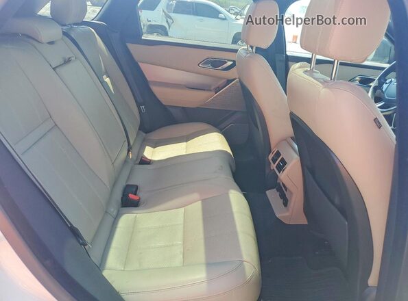 SALYL2RX6JA757057 2018 LAND ROVER RANGE White Rear seats view
