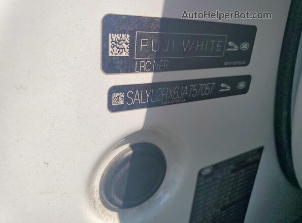 SALYL2RX6JA757057 2018 LAND ROVER RANGE White Engine compartment view
