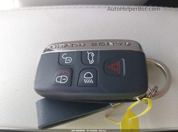 SALYL2RX7JA768097 2018 LAND ROVER RANGE ROVER VELAR Gray Vista del salpicadero
