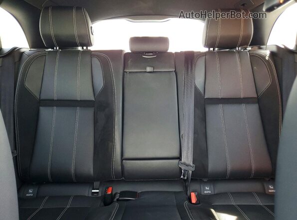 SALYL2RX9JA772314 2018 LAND ROVER RANGE White Rear seats view