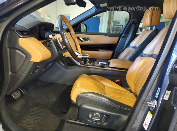 SALYM2EV2LA260589 2020 LAND ROVER RANGE Gray Front interior view