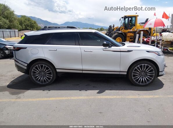 SALYT2EU5PA360248 2023 LAND ROVER RANGE ROVER VELAR Silver Вид задньої частини салону