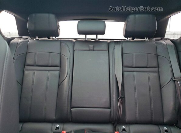 SALZJ2FX3LH017474 2020 LAND ROVER RANGE White Rear seats view