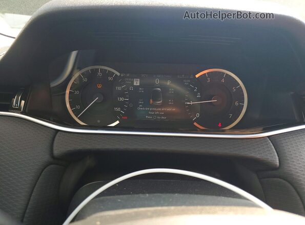 SALZJ2FX7PH184068 2023 LAND ROVER RANGE White ხელსაწყოთა პანელის ხედი