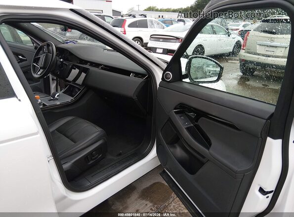 SALZJ2FXXRH257520 2024 LAND ROVER RANGE ROVER EVOQUE Black Widok wnętrza z przodu