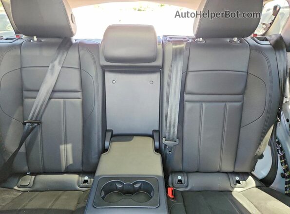 SALZL2FX0TH292844 2026 LAND ROVER RANGE White Հետևի նստատեղերի տեսք