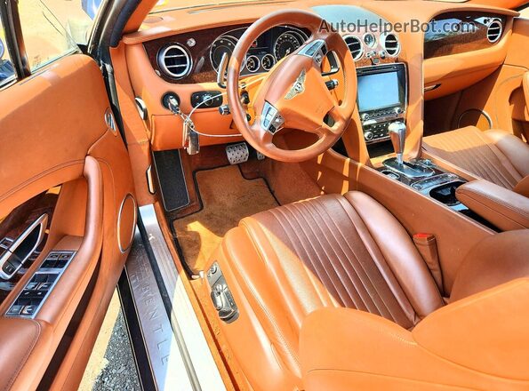 SCBFT7ZA3GC057262 2016 BENTLEY CONTINENTAL Blue Dashboard view