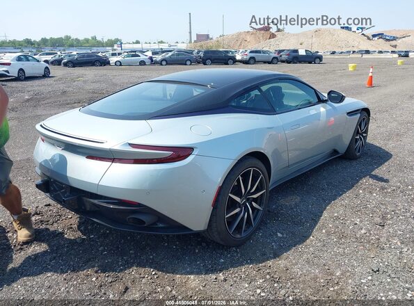 SCFRMFAV1HGL02099 2017 ASTON MARTIN DB11 Silver Trasero derecho