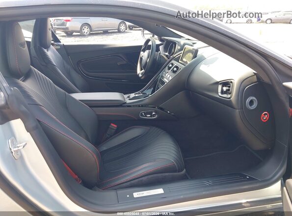 SCFRMFAV1HGL02099 2017 ASTON MARTIN DB11 Silver Vista interior delantera
