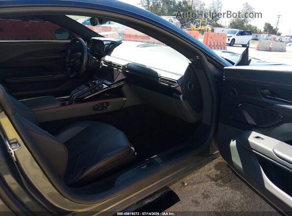 SCFSMGFWXSGN09803 2025 ASTON MARTIN VANTAGE Серый Вид салона спереди