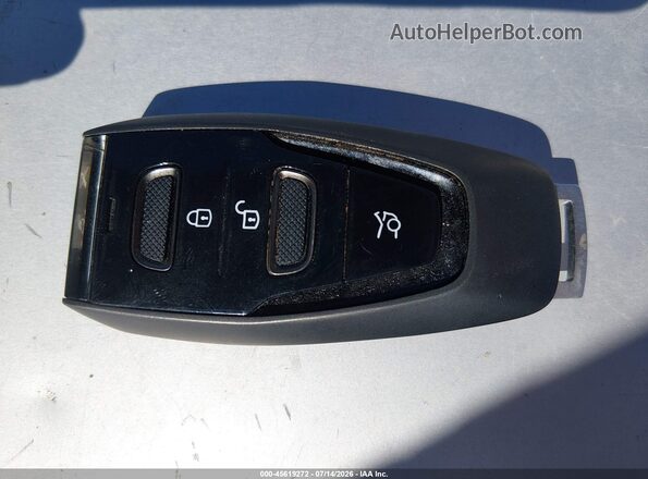 SCFSMGFWXSGN09803 2025 ASTON MARTIN VANTAGE Серый Вид панели приборов