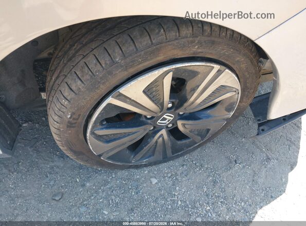 SHHFK7H58JU415663 2018 HONDA CIVIC Silver Widok zestawu wskaźników
