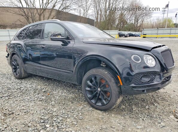 SJAAC2ZV7HC014561 2017 BENTLEY BENTAYGA Черный Передняя правая четверть