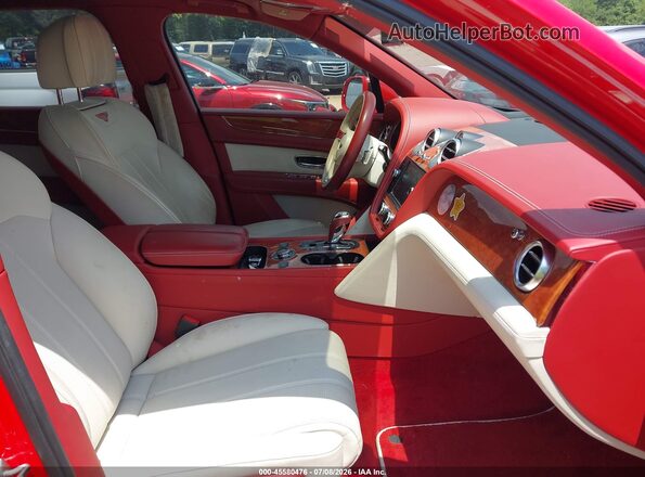 SJAAM2ZV6KC026253 2019 BENTLEY BENTAYGA Red Вид салону спереду