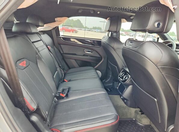 SJAAT2ZV5PC023743 2023 BENTLEY BENTAYGA Серый Вид задней части салона