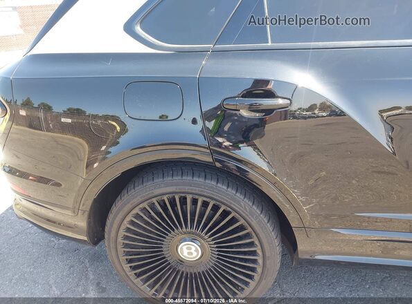 SJAHT2ZV2PC023715 2023 BENTLEY BENTAYGA Black 