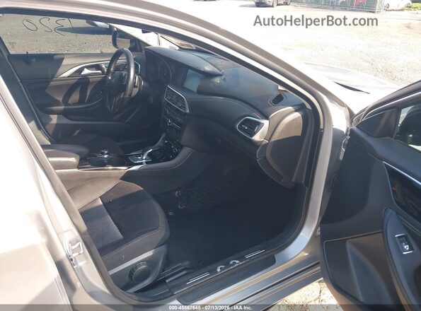 SJKCH5CP1HA033734 2017 INFINITI QX30 Silver Front interior view