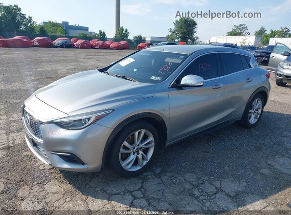 SJKCH5CP1HA033734 2017 INFINITI QX30 Silver Front left