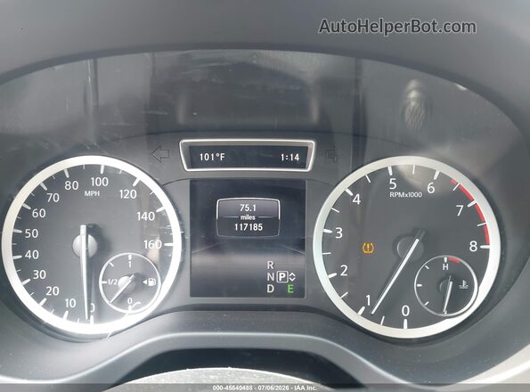 SJKCH5CP2HA023889 2017 INFINITI QX30 Gray Հետևի նստատեղերի տեսք