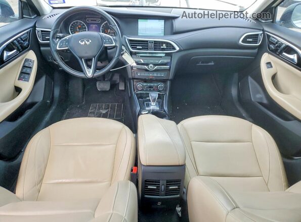 SJKCH5CP2HA036254 2017 INFINITI QX30 White Вид панелі приладів