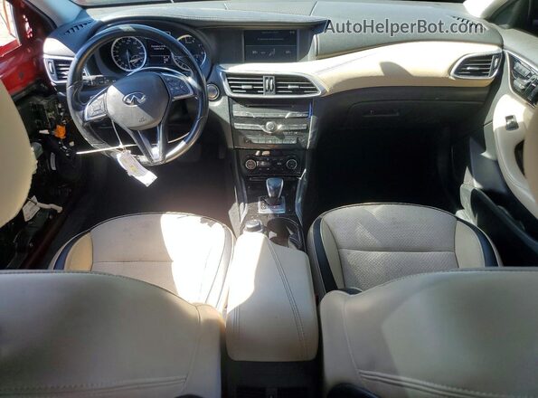 SJKCH5CP2KA010275 2019 INFINITI QX30 Красный Вид панели приборов