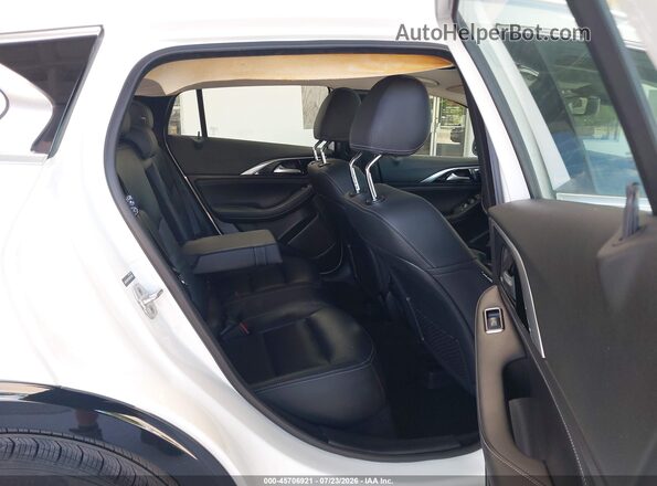 SJKCH5CP3HA037462 2017 INFINITI QX30 White VIN sticker view