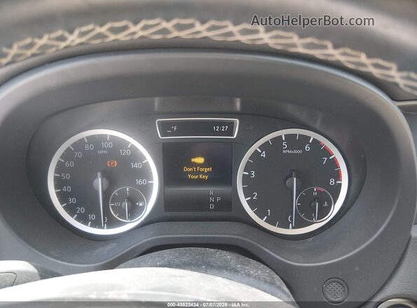 SJKCH5CP6JA045111 2018 INFINITI QX30 White Հետևի նստատեղերի տեսք