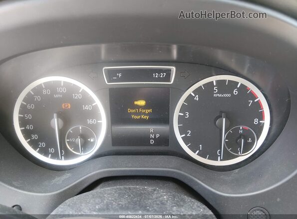 SJKCH5CP6JA045111 2018 INFINITI QX30 White 