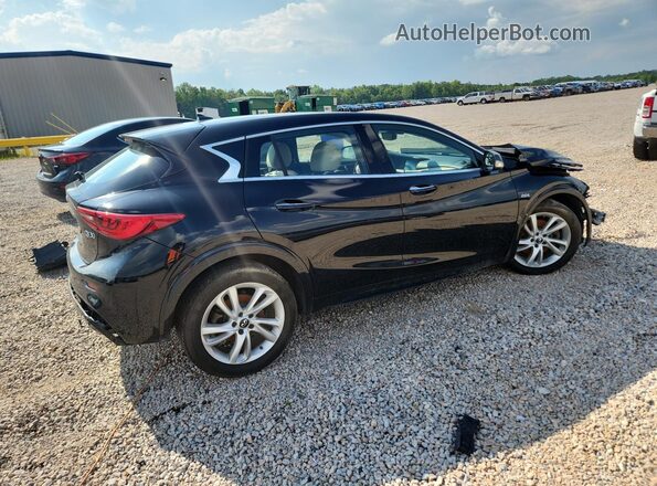 SJKCH5CPXJA044513 2018 INFINITI QX30 Black Rear right