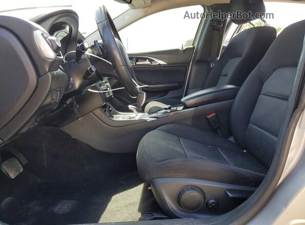 SJKCH5CPXKA010069 2019 INFINITI QX30 Silver წინა სალონის ხედი