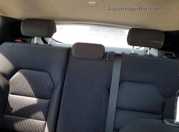SJKCH5CPXKA010069 2019 INFINITI QX30 Silver უკანა სავარძლების ხედი