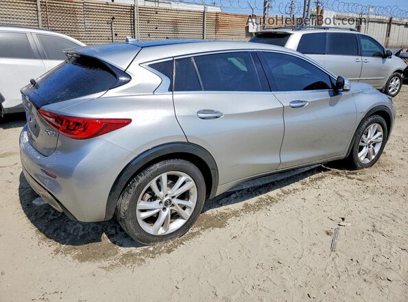 SJKCH5CPXKA010069 2019 INFINITI QX30 Silver უკანა მარჯვენა