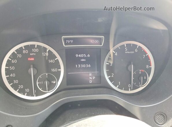 SJKCH5CPXKA010069 2019 INFINITI QX30 Silver ხელსაწყოთა პანელის ხედი