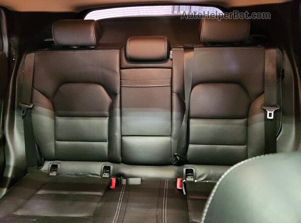 SJKCH5CR1HA024646 2017 INFINITI QX30 Серебряный Вид задних сидений