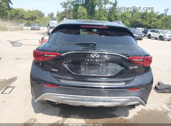 SJKCH5CR8JA045211 2018 INFINITI QX30 Black 