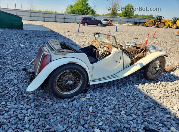 TC2025 1945 MG TC Белый Задняя правая четверть