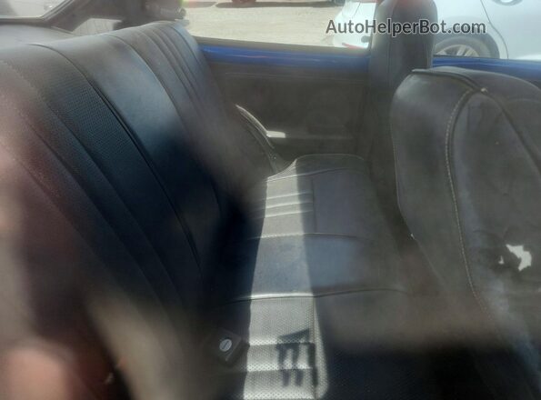 TE31252517 1977 TOYOTA COROLLA Blue Vista de los asientos traseros