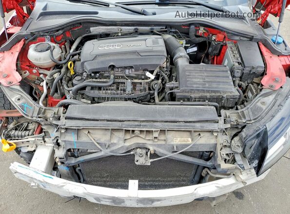 TRUAEAFV3K1007042 2019 AUDI TT Red Widok wnętrza z tyłu