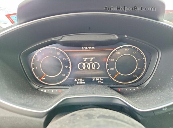 TRUC5AFV3H1004157 2017 AUDI TT Red Widok zestawu wskaźników