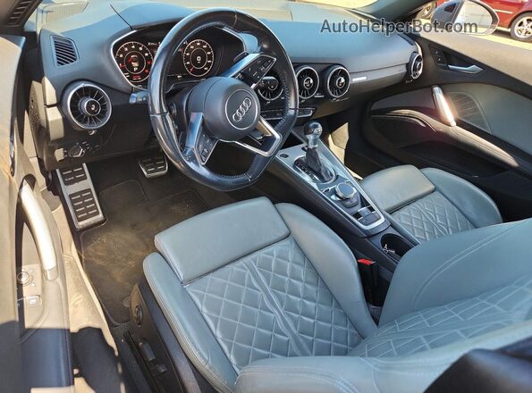 TRUT5CFV9G1030451 2016 AUDI TT Charcoal Widok deski rozdzielczej