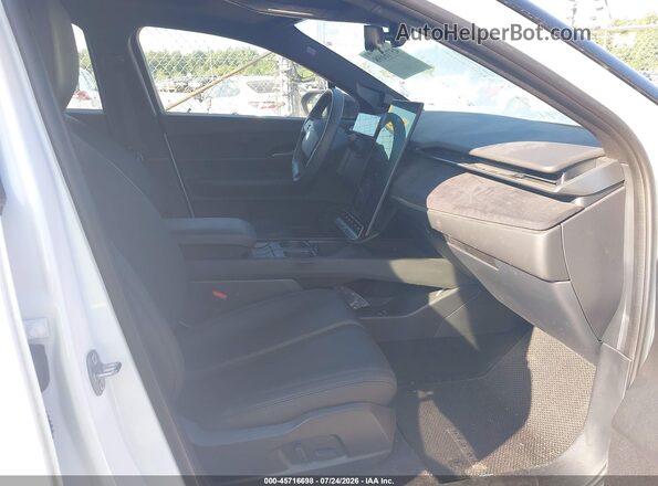 VCF1ZBU20PG005945 2023 FISKER OCEAN White Widok wnętrza z przodu