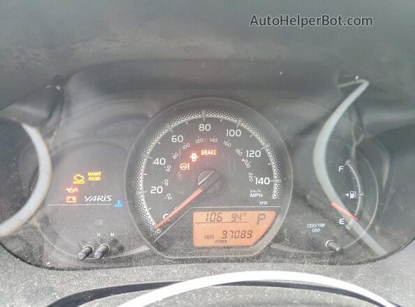 VNKJTUD38GA059493 2016 TOYOTA YARIS Black Սարքավորումների վահանակի տեսք