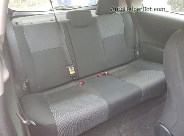 VNKJTUD38GA059493 2016 TOYOTA YARIS Black Հետևի նստատեղերի տեսք