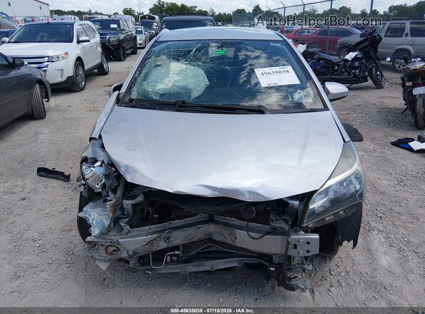 VNKKTUD30GA063039 2016 TOYOTA YARIS Silver ხელსაწყოთა პანელის ხედი