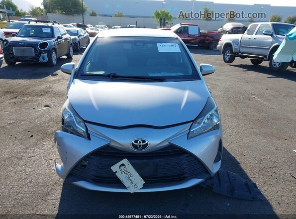 VNKKTUD31JA097577 2018 TOYOTA YARIS Silver ხელსაწყოთა პანელის ხედი