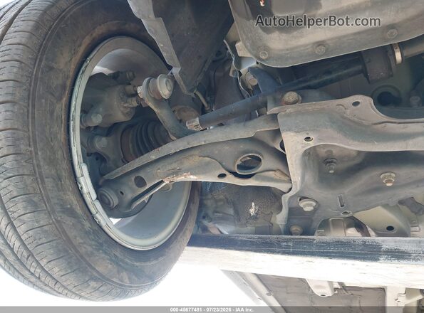 VNKKTUD31JA097577 2018 TOYOTA YARIS Silver 