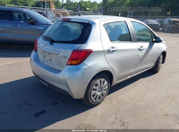 VNKKTUD32HA073007 2017 TOYOTA YARIS Серебряный Задняя правая четверть